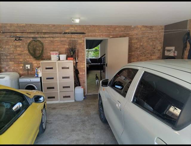 4 BEDROOM TOWNHOUSE FOR SALE IN OUKRAAL ESTATE